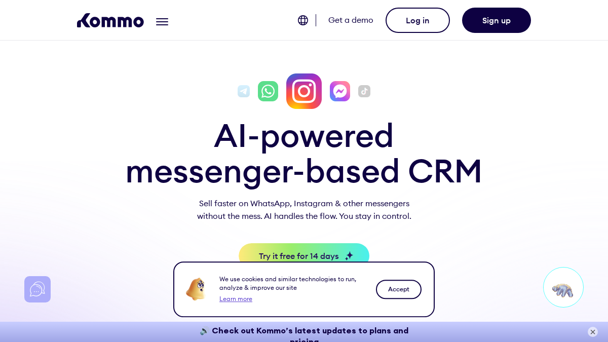 kommo.com 官网首页截图